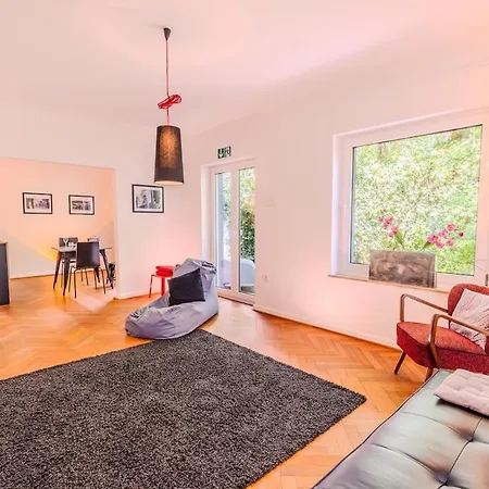 Soon Nr 1 Apartment *